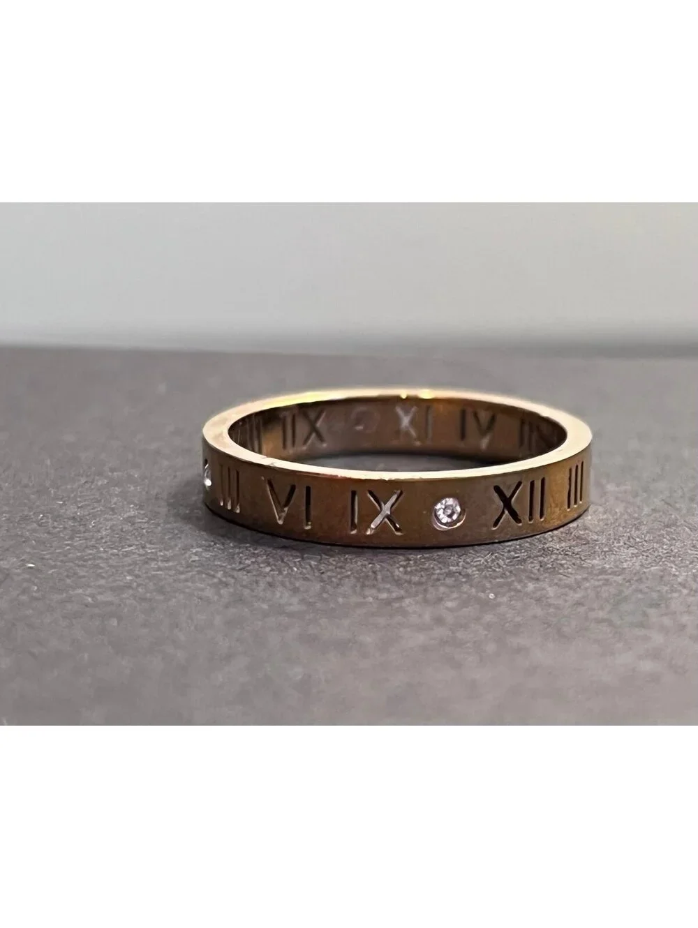 Gold Ring w/ Roman Numeral & Crystals, Unisex (Size 8)